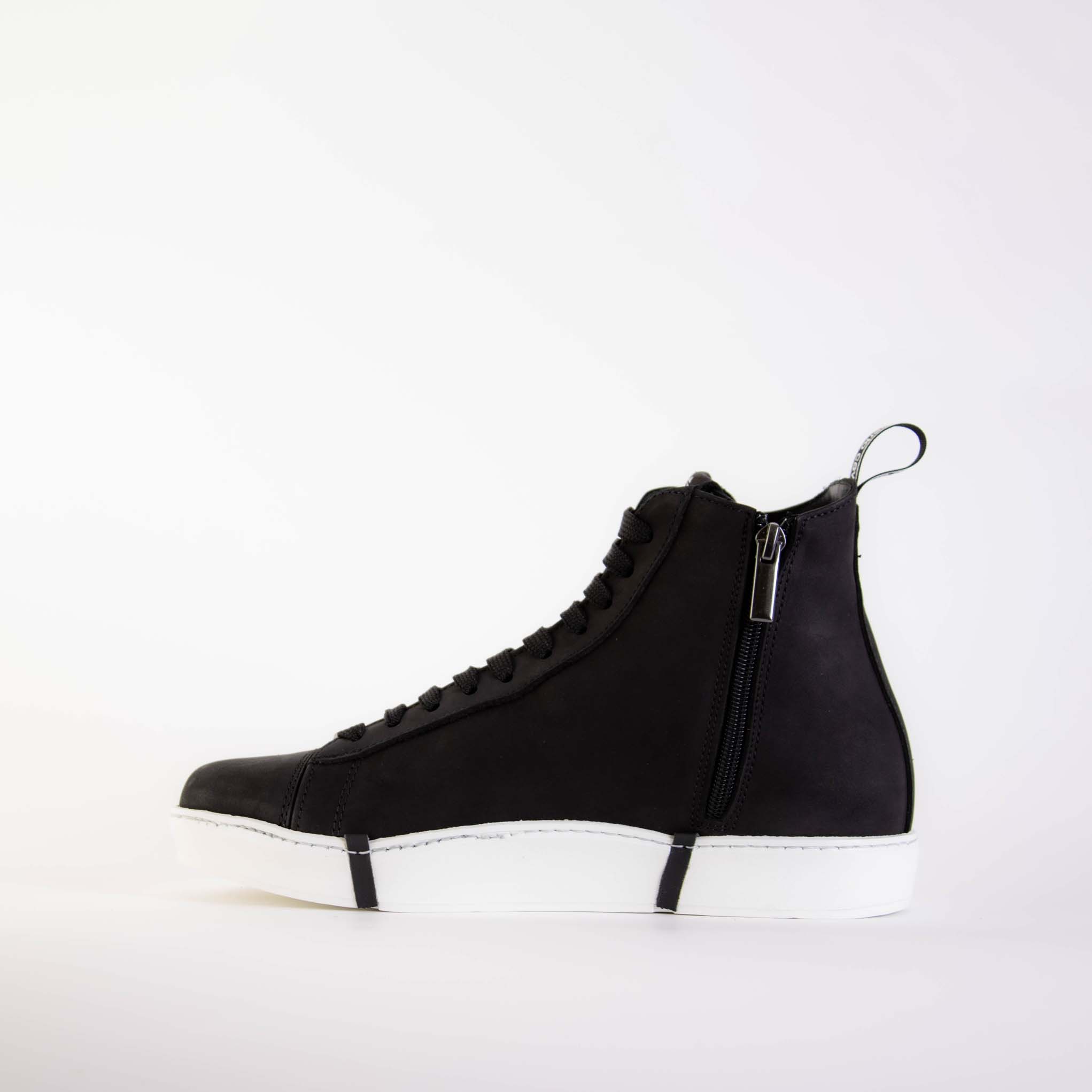 Roberto Cavalli Embossed Hi-Top Sneakers - Fizigo